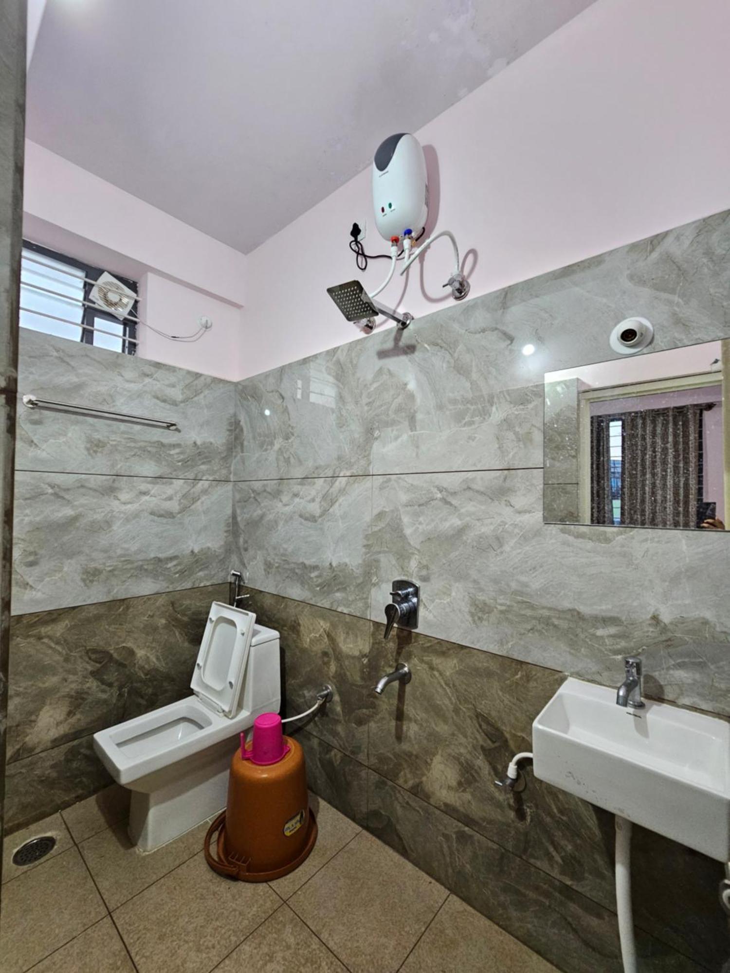 Golden Palace Residency Belagula Dış mekan fotoğraf